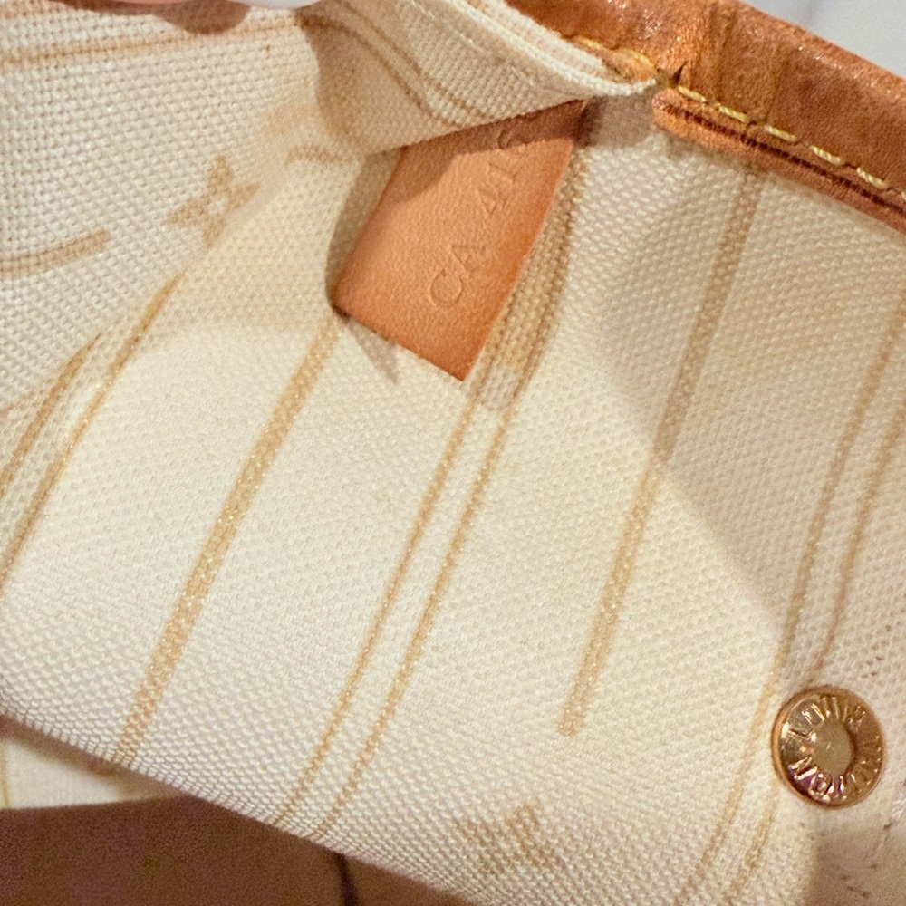 Louis Vuitton Neverfull Mm - Picture 14 of 16